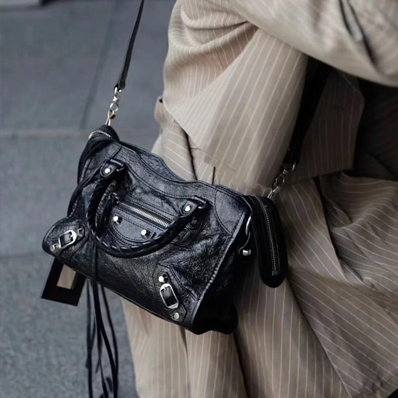 Women's Motorcycle Cool Hot Retro Rivet Oil Shoulder Bags