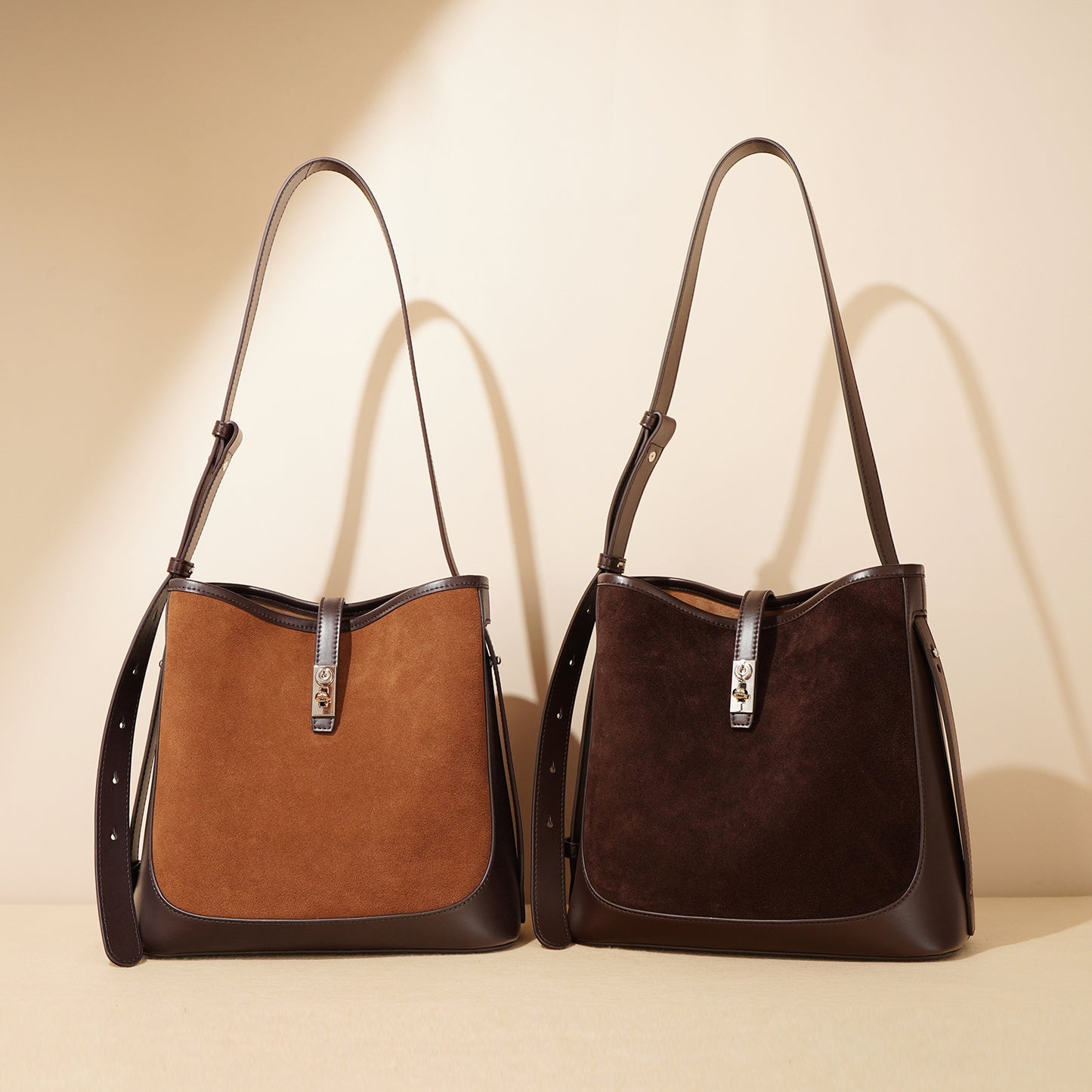 Cowhide Leather Simple Commute Large Capacity Shoulder Bags