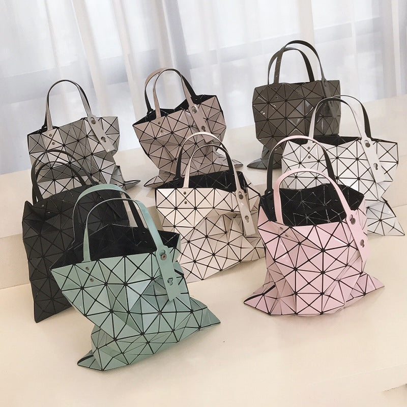 Women's Underarm Commuter Large Capacity Geometric Diamond Shoulder Bags