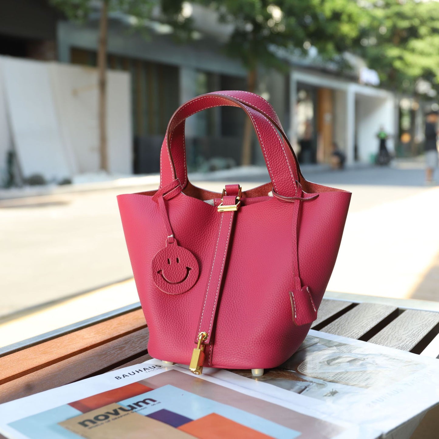 Women's First Layer Cowhide Leather Tide Match Handbags