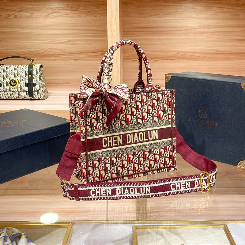 Women's Glamorous Large Capacity Embroidered Shopping Handbags