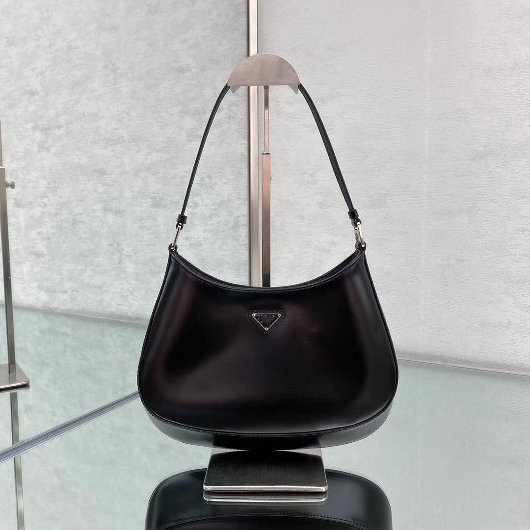 P's Underarm Retro Glossy Leather Flip Shoulder Bags