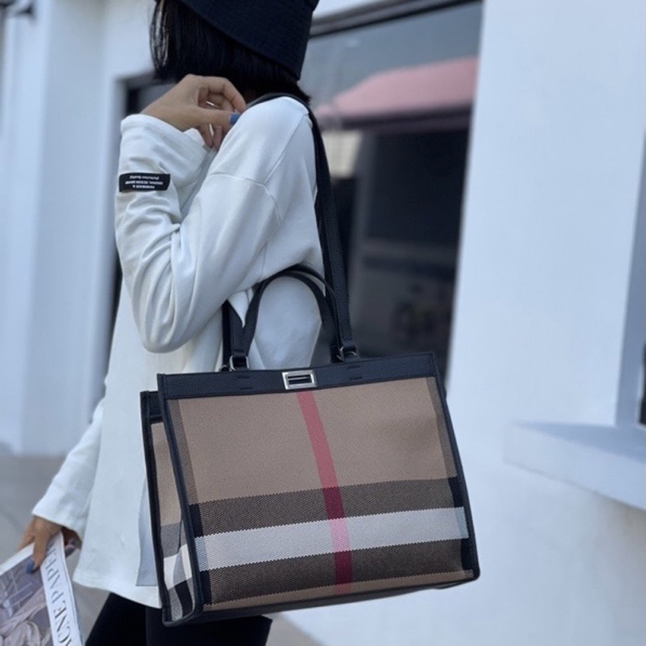 Women's Fashionable Genuine Leather Plaid Cowhide Big Shoulder Bags