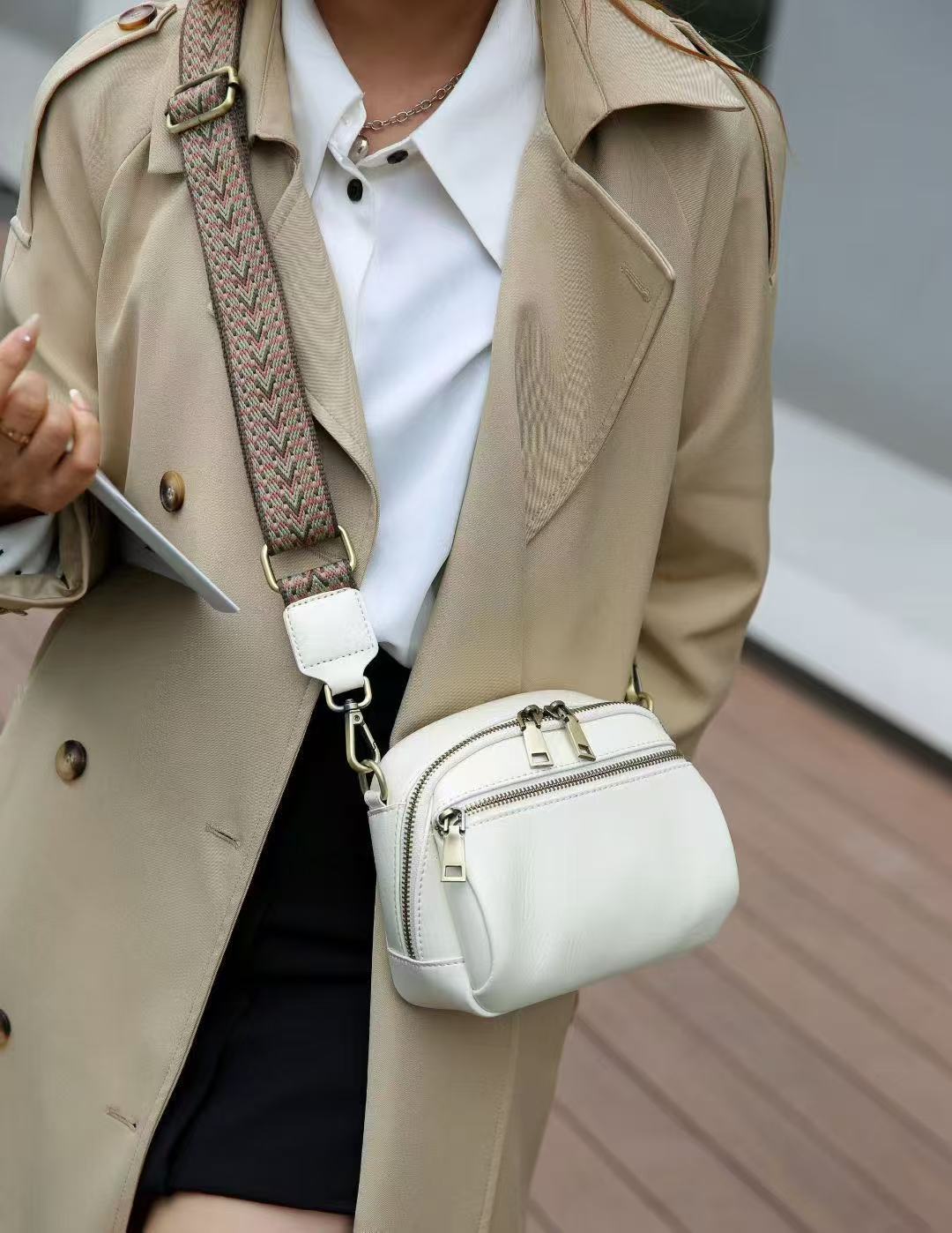 Fashion Women's Cowhide Genuine Leather Niche Bags