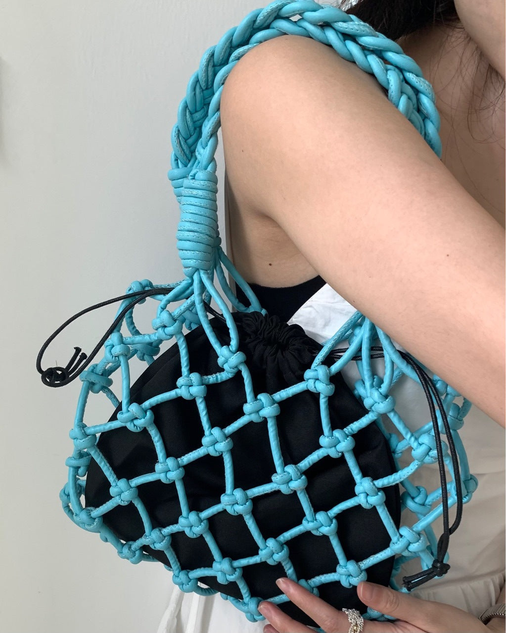 Women's Hand-woven Fashion Handmade Hollow Portable Underarm Shoulder Bags