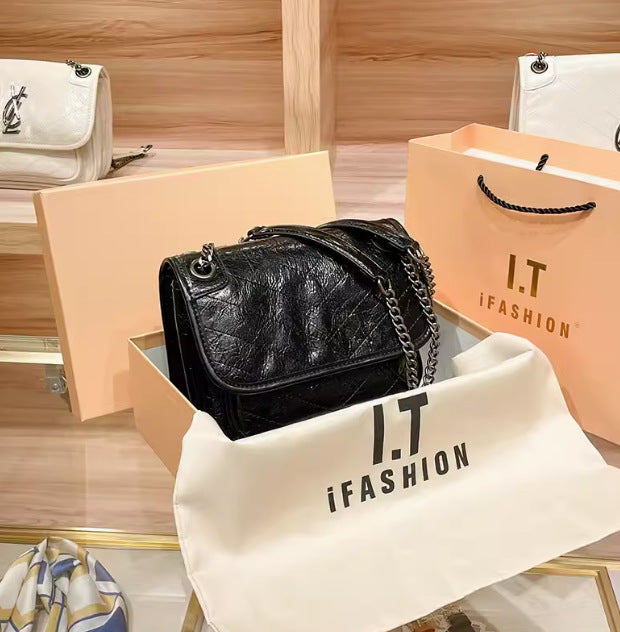 Women's Cool Genuine Leather Wandering Chain Bags