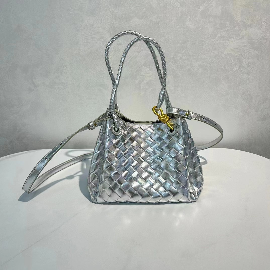 Women's Metal Cord Fastener Woven Large Portable Bags