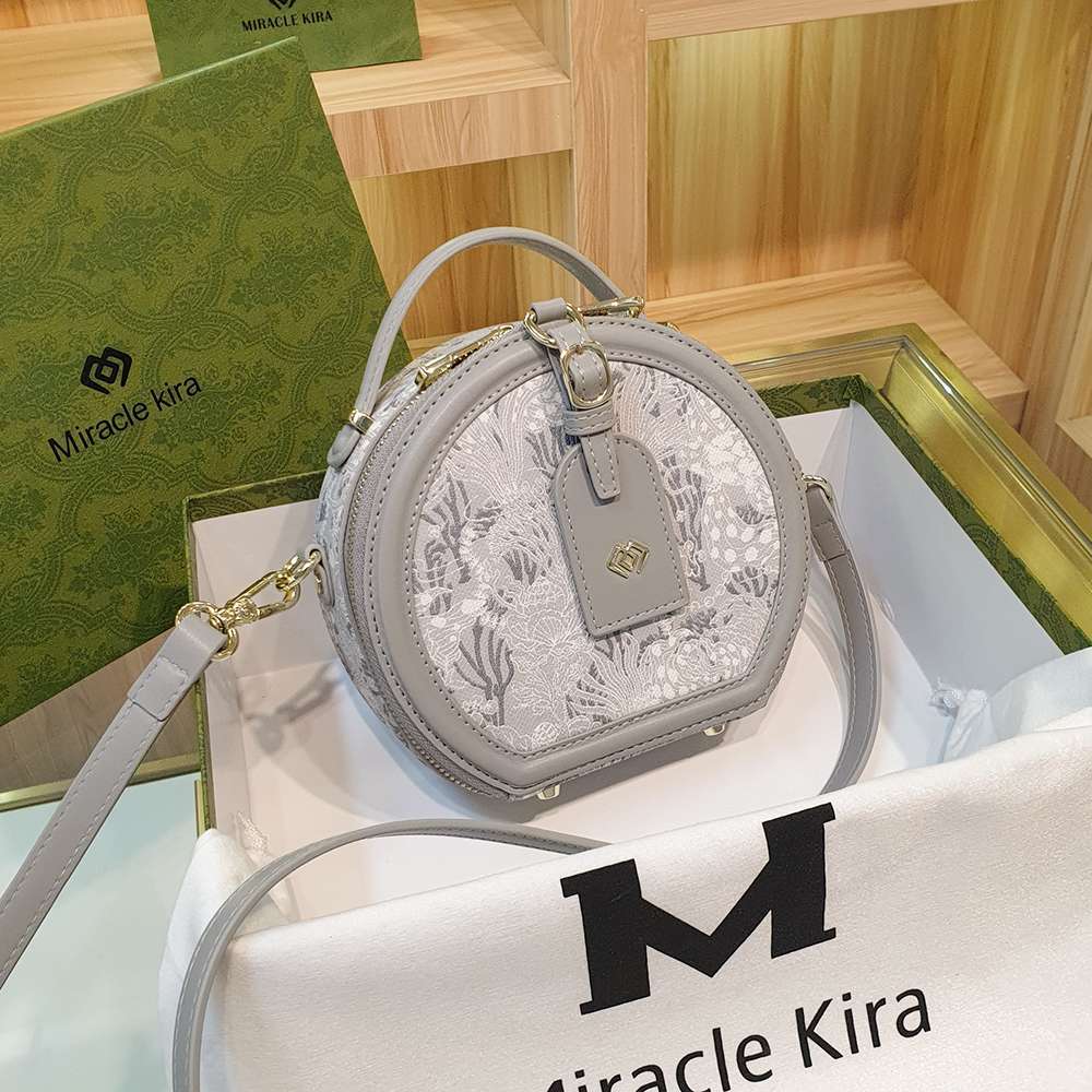 Women's Classic Portable Semicircle Fashionable Exquisite Crossbody Bags