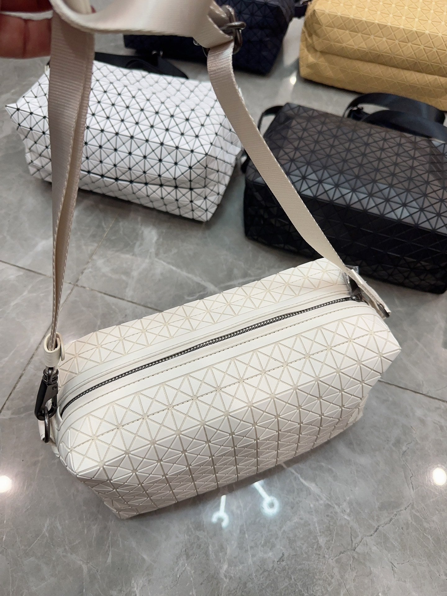 Women's & Men's & Rhombic Silicone Pillow Box Saddle Shoulder Bags