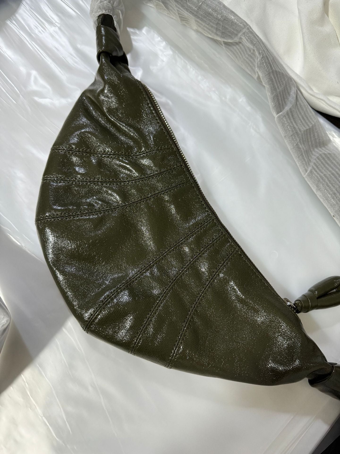 Croissant Linen Coated Unisex Knotted Claw Crossbody Bags