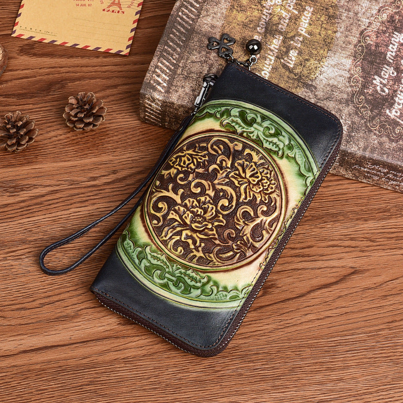 Embossed Vintage Ethnic Style Clutch Top Ladies Wallets
