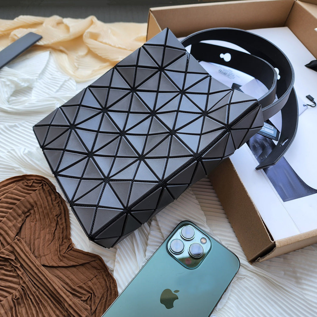 Women's Triangle Monthly Limited Box Portable Life Handbags