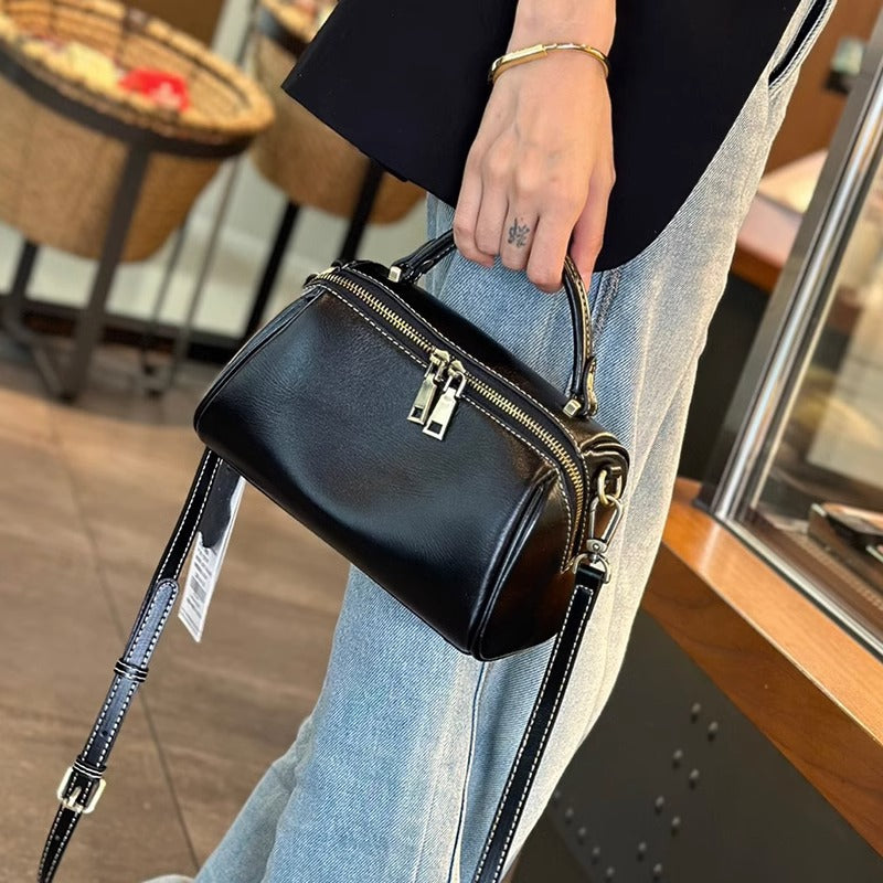 Women's Genuine Leather Retro High-grade Pillow Commuter Handbags