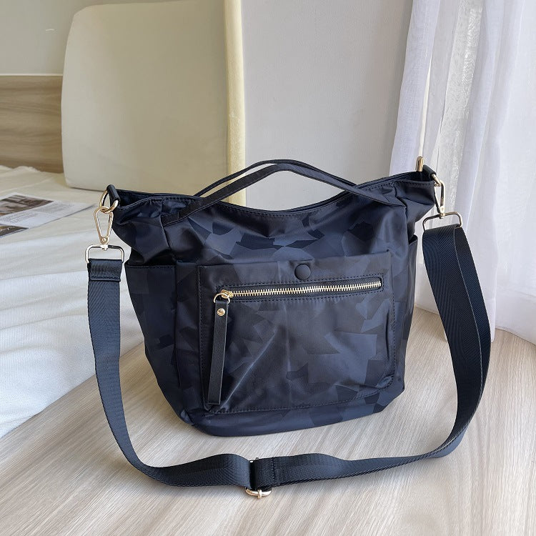 Fashionable Lightweight Nylon Cloth Large Capacity Tote Bags