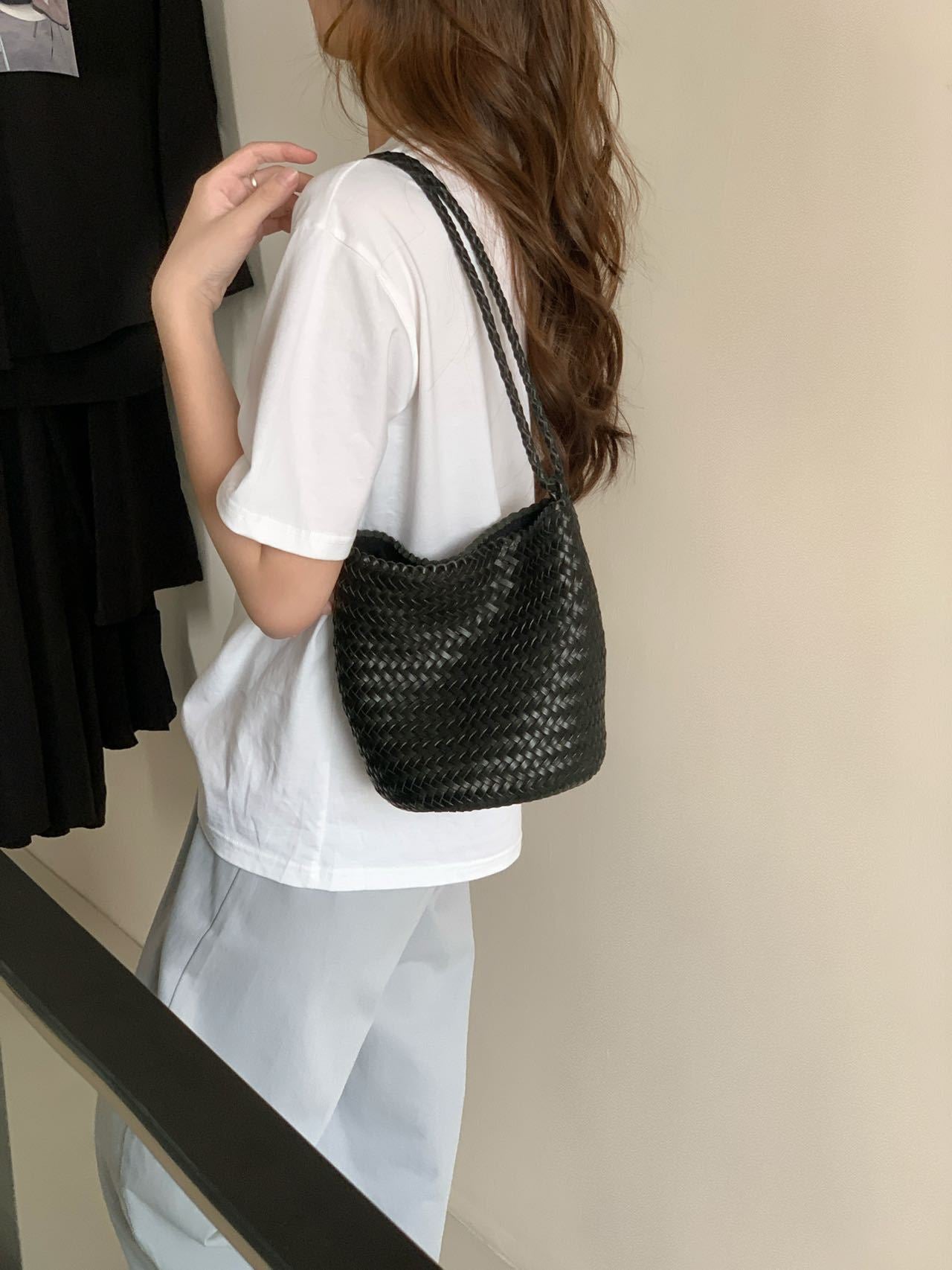 Summer Vegetable Tanning Leather Handmade Woven Shoulder Bags