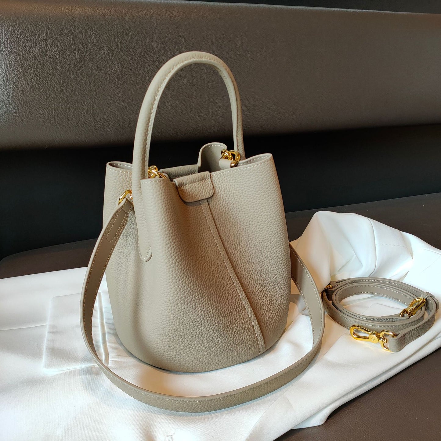 Top Layer Cowhide Deformation Large Capacity Handbags