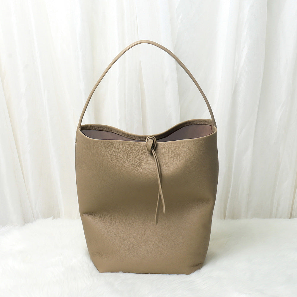 Style Genuine Leather Large Capacity One Shoulder Bags