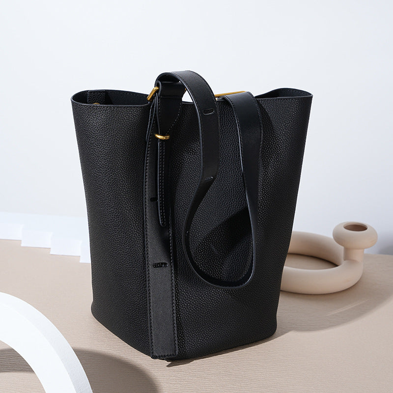 Women's High-grade Design Genuine Leather Western Style Shoulder Bags