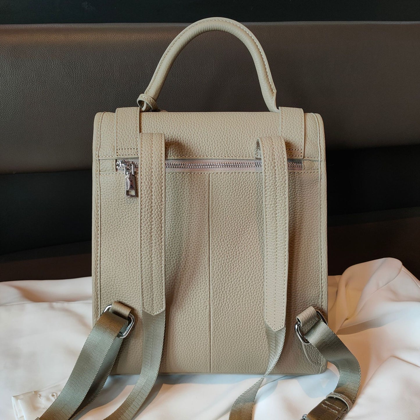 Large Capacity First Layer Cowhide Korean Backpacks