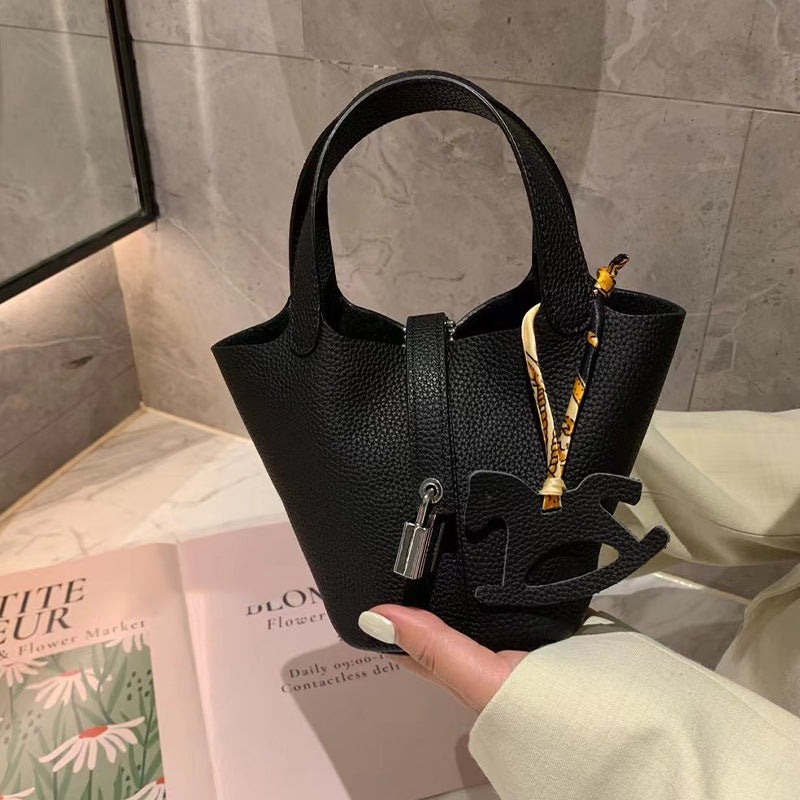 Women's Genuine Leather Vegetable Basket High-grade Design Handbags
