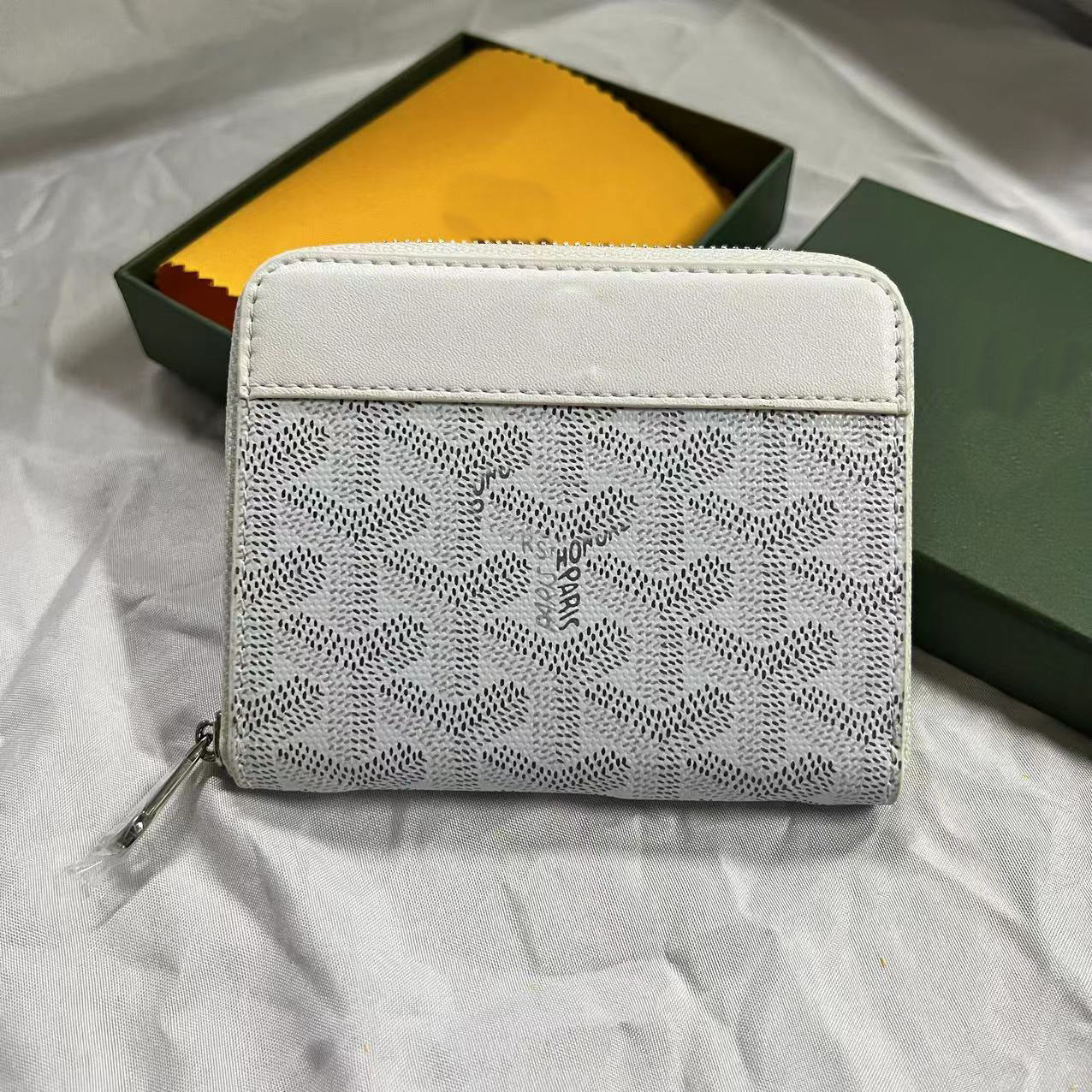 Women's Dog Teeth Short Zipper Storage Purses