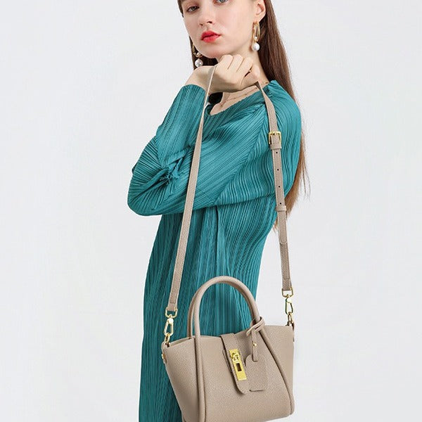 Women's Strict Selection Summer Genuine Leather Portable Bucket Bags