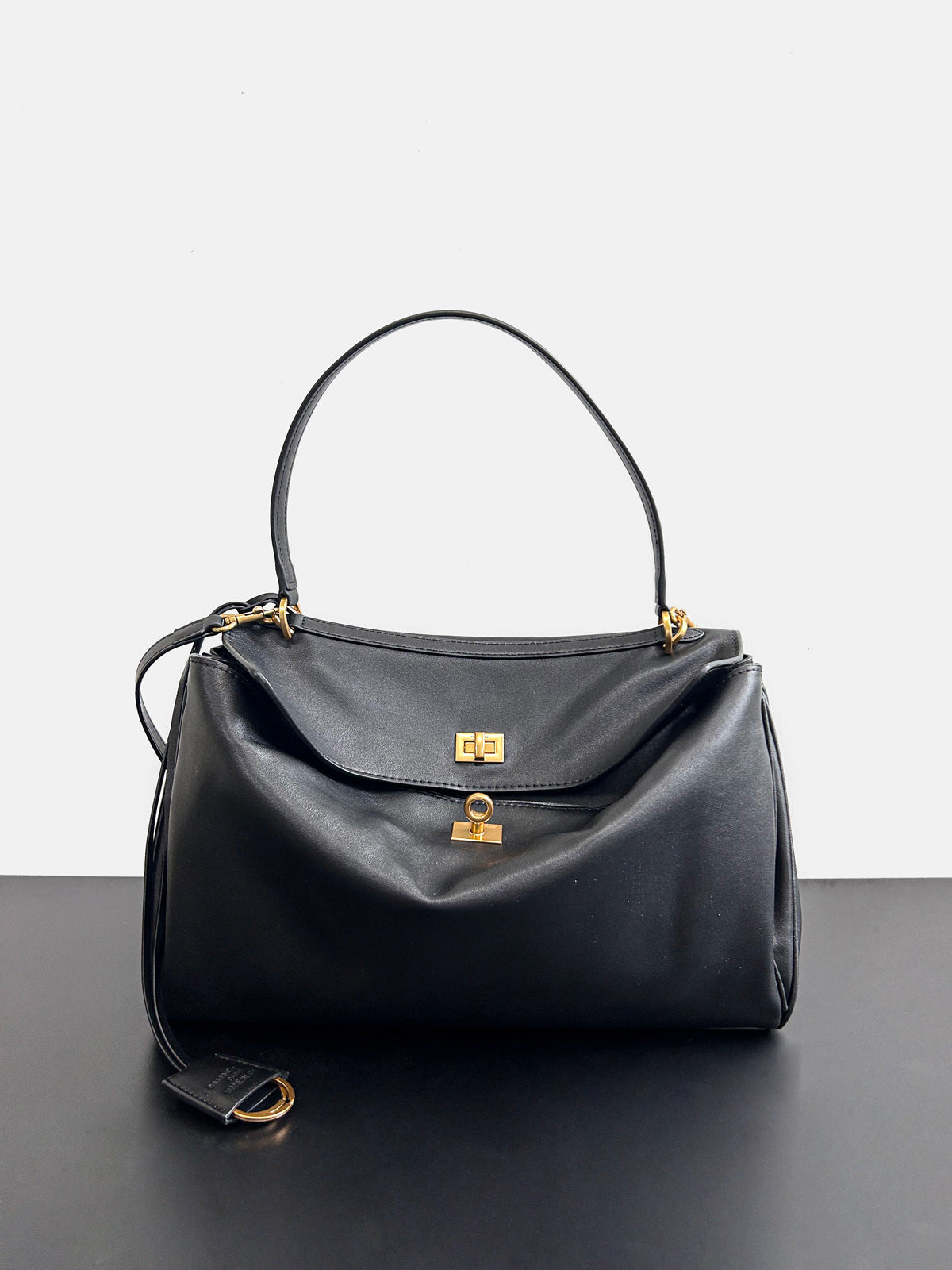 Women's Elegant Fashion Twist Cow Leather Chain Shoulder Bags