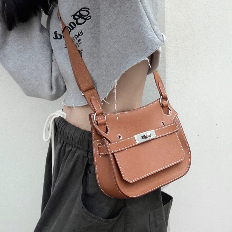 Women's Retro Stylish Saddle High-grade Leather Underarm Shoulder Bags