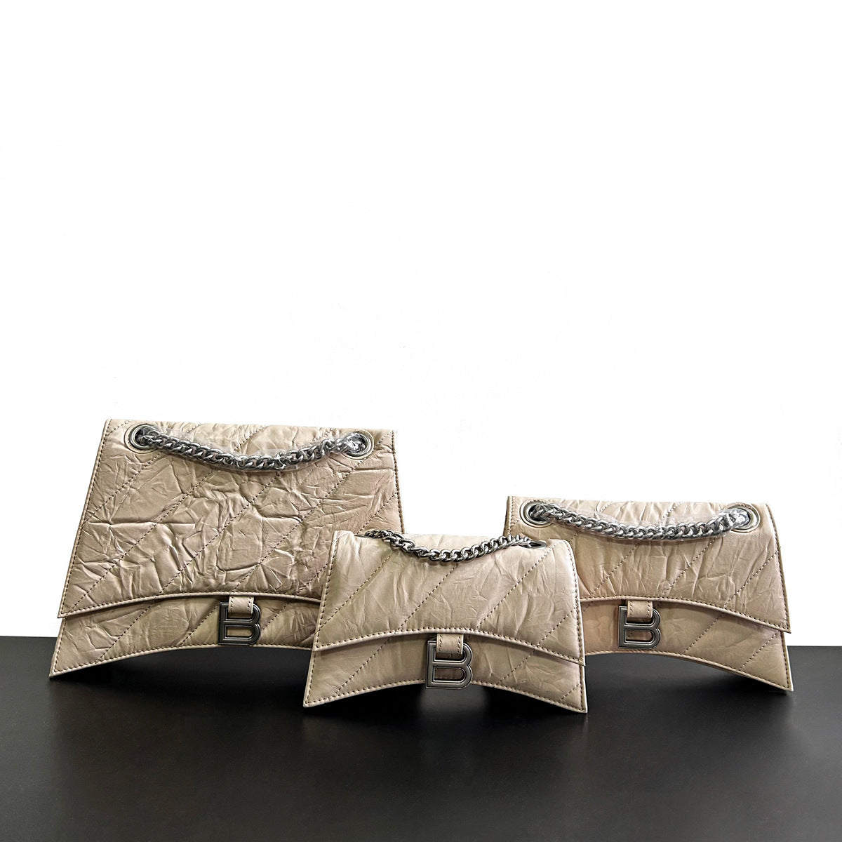 Women's High-grade First Layer Cowhide Hourglass Pleated Shoulder Bags