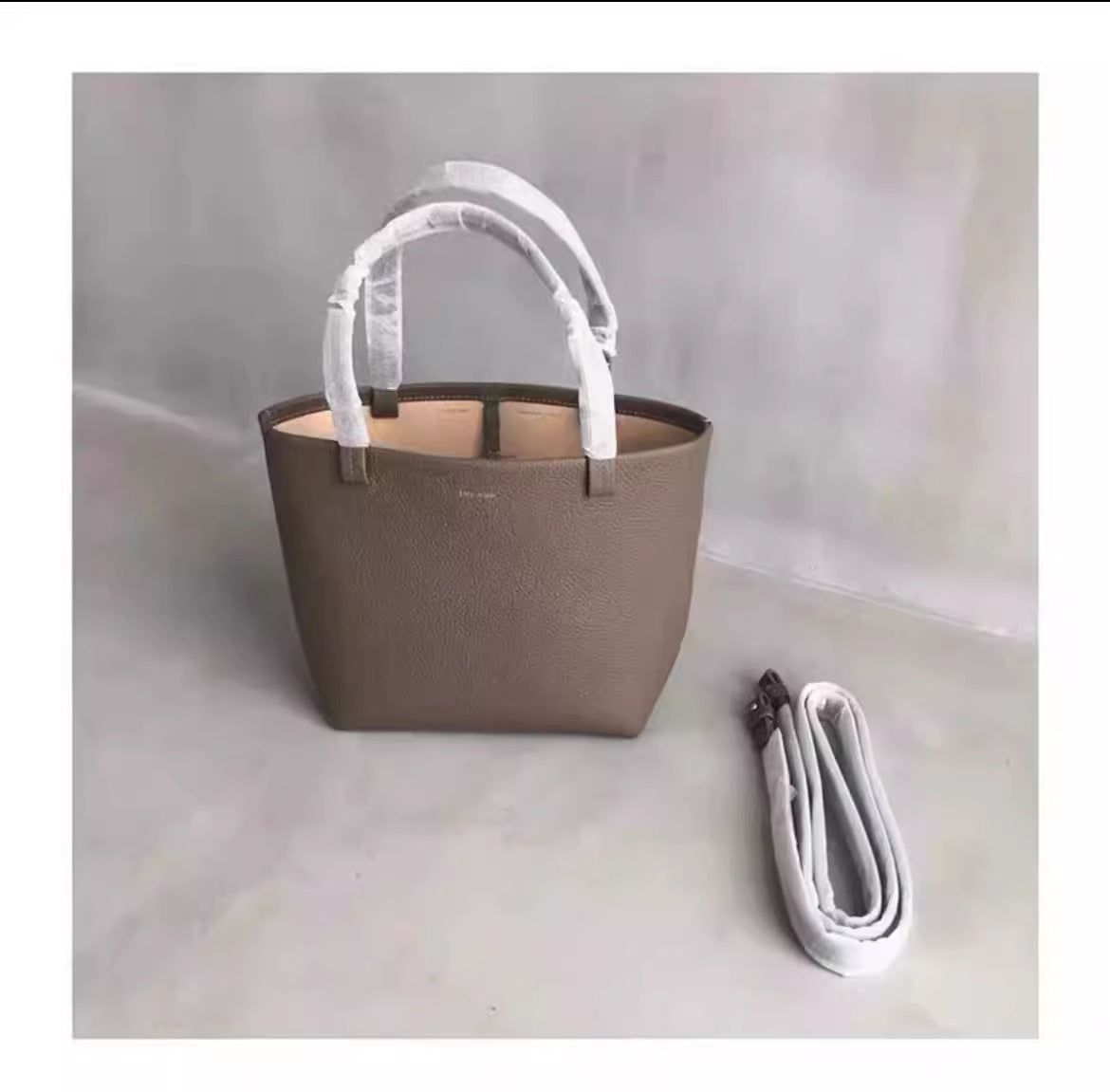 Women's Genuine Leather Versatile Portable Classic Crossbody Bags