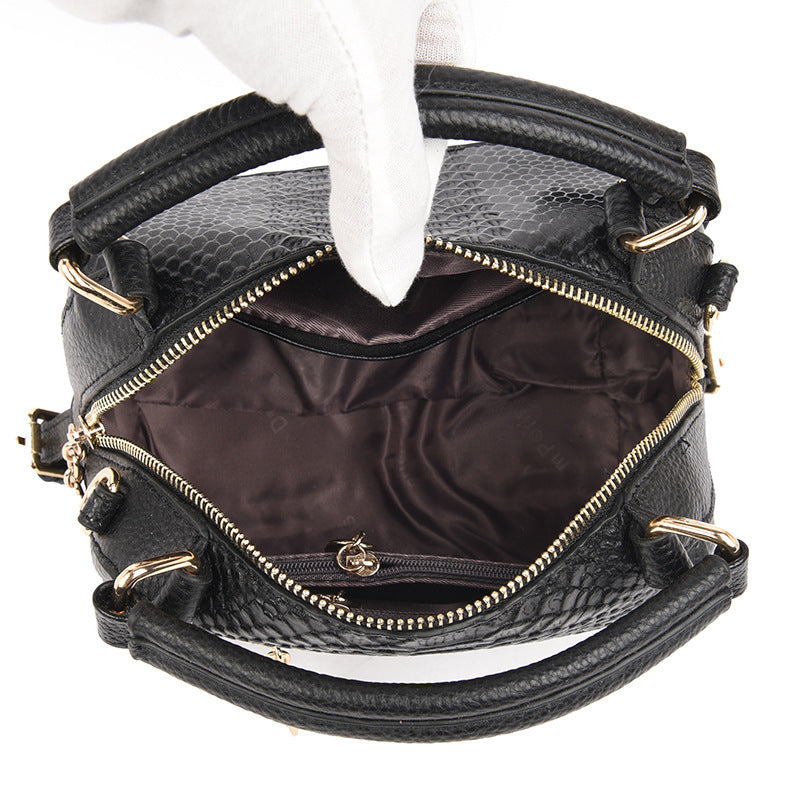Women's Pattern Large Capacity Mom Retro Solid Handbags