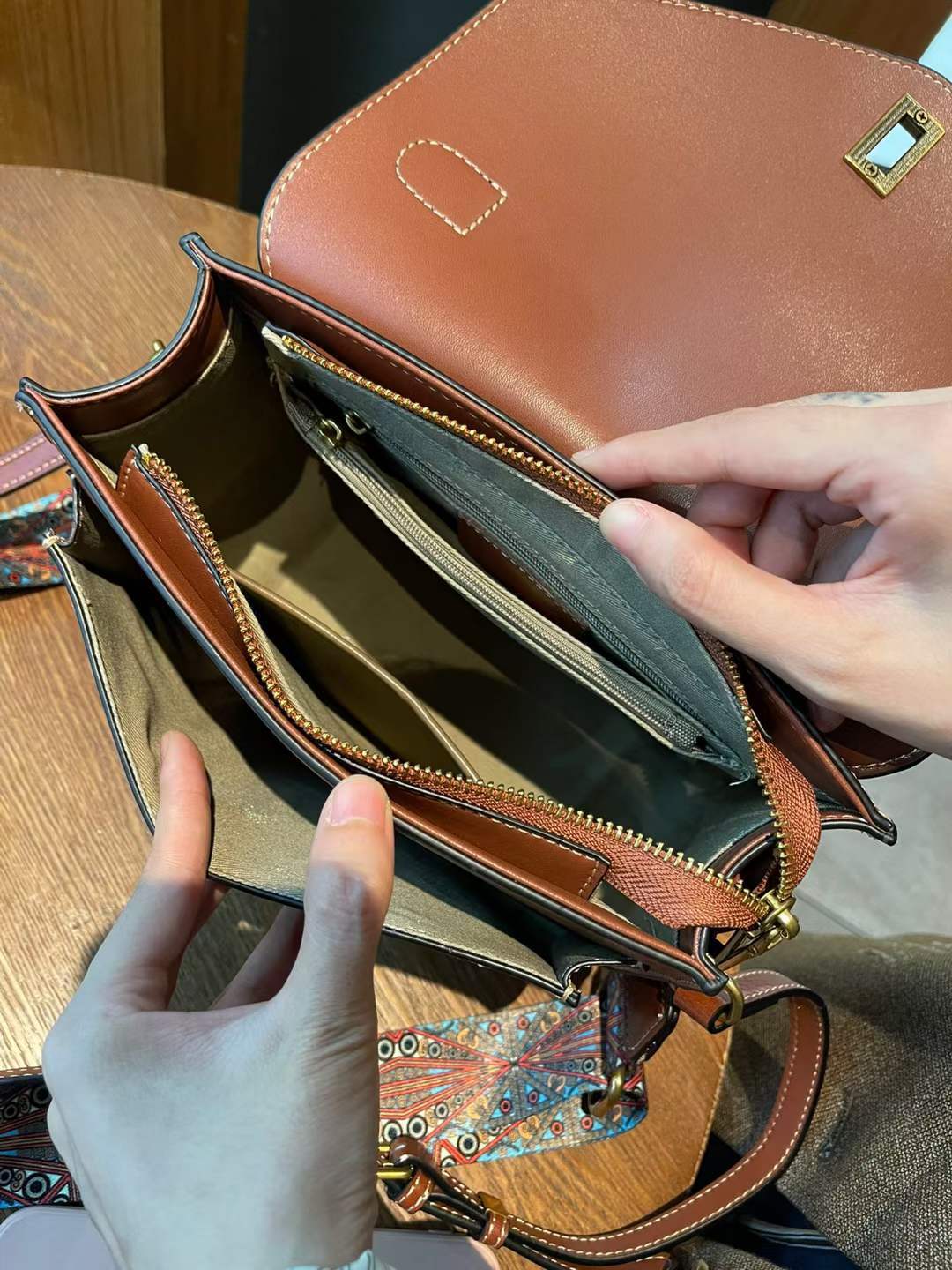 Women's Retro Envelope Mini Cowhide Fashion Handbags