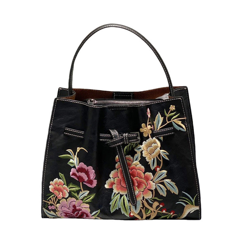 Women's Retro Chinese Style Embroidery With Fashionable Handbags
