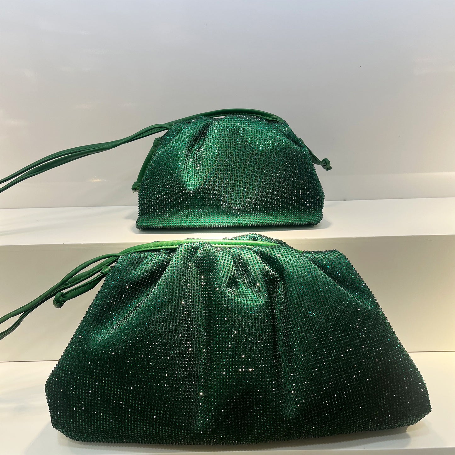 Women's Water Bright Crystal Cloud Fashion Commuter Pleated Crossbody Bags