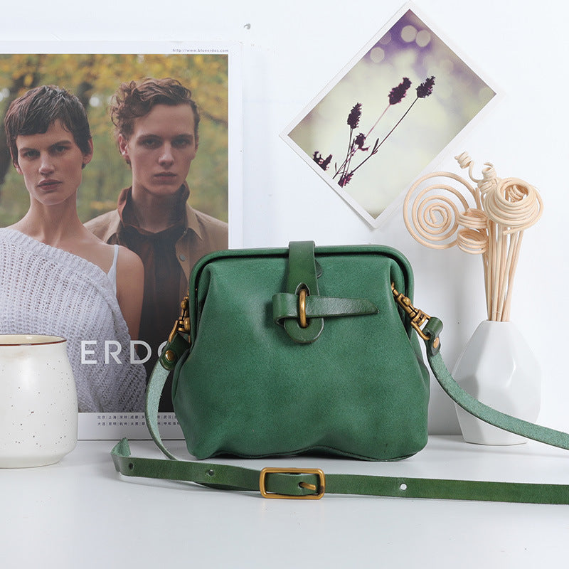 Women's Retro Handmade First Layer Mini Clip Shoulder Bags