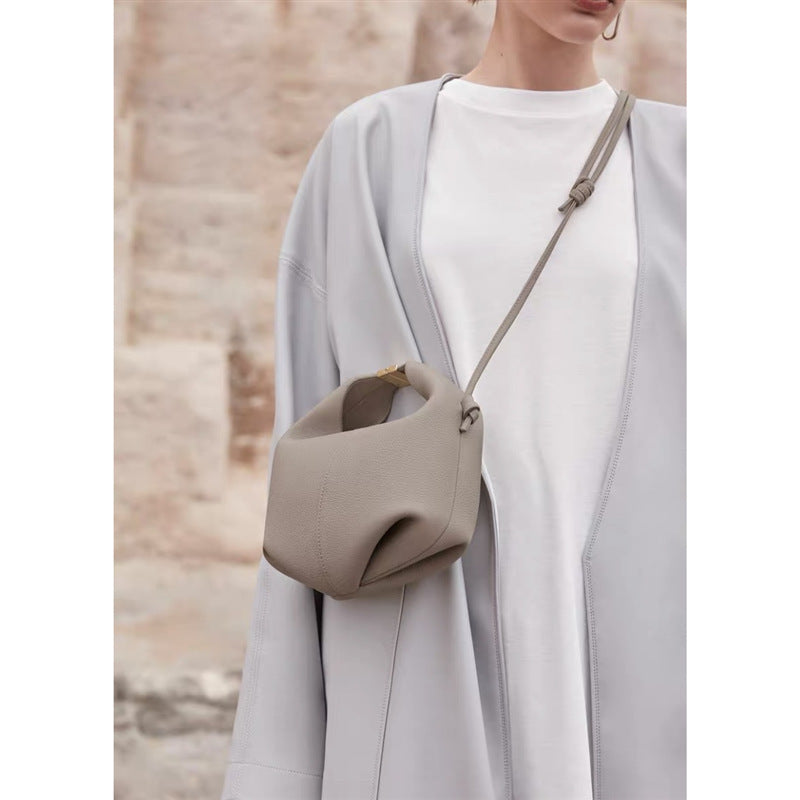 Lunch Female Niche High-grade Portable Cloud Handbags