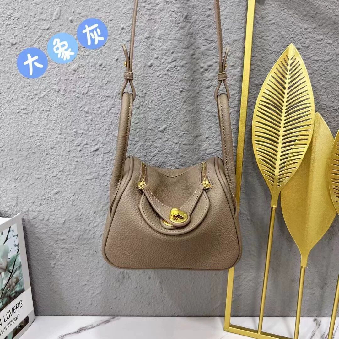 Women's Mini Lindi Leather Lychee Pattern Doctor Crossbody Bags