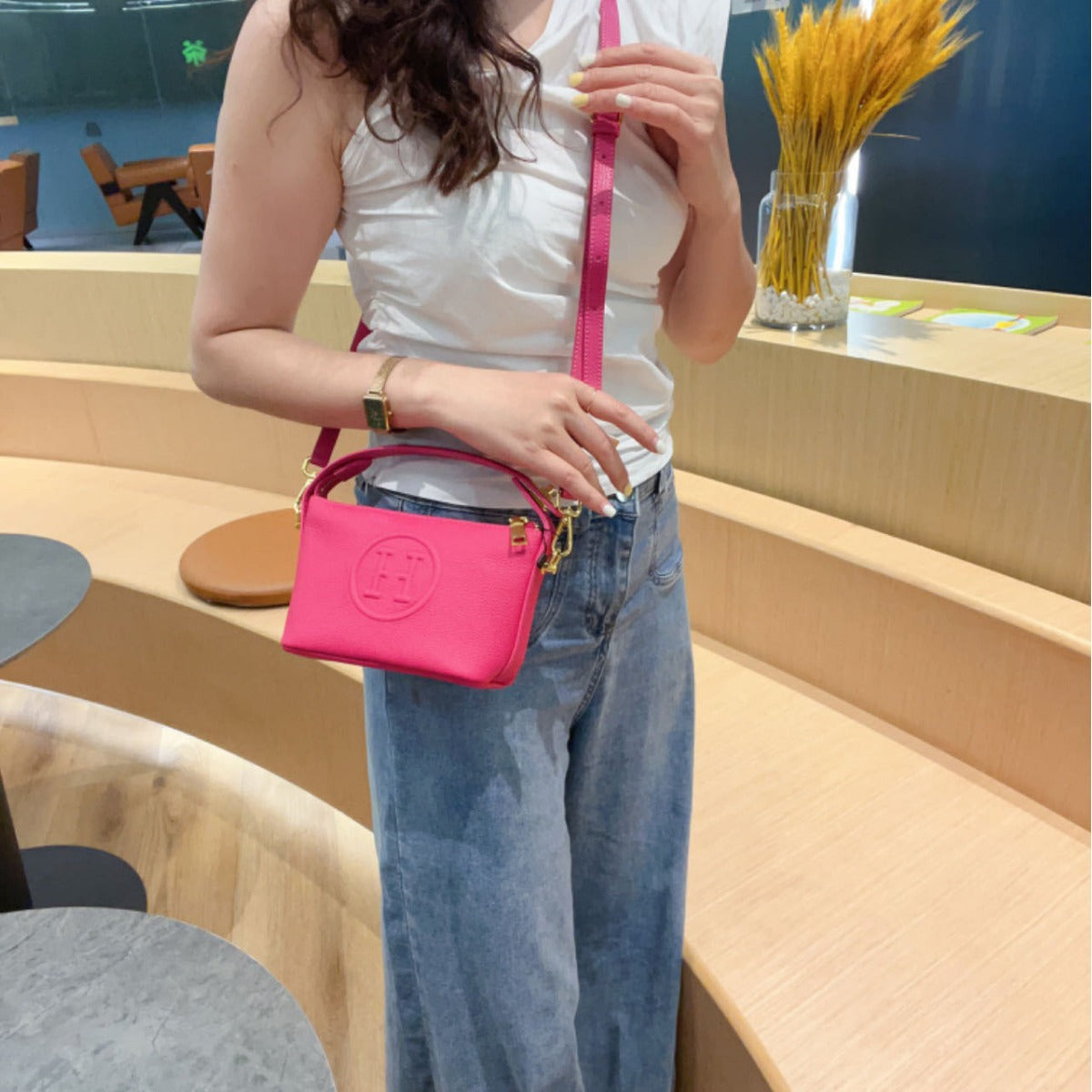 Women's Lunch Box Word Genuine Leather Portable Large Crossbody Bags