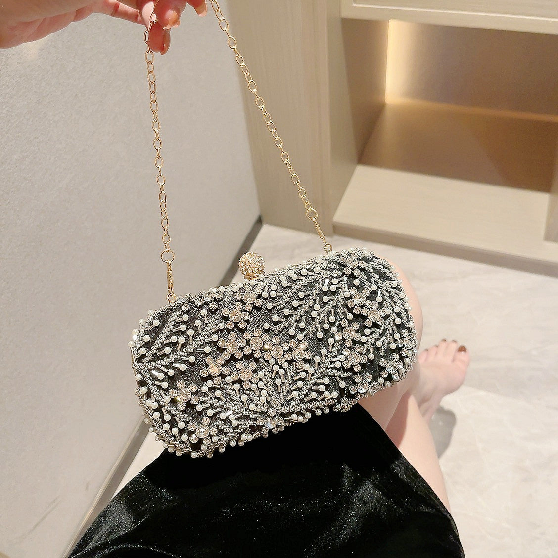 Women's Heavy Handmade Pearl Embroidery Dinner Clutch With Evening Bags