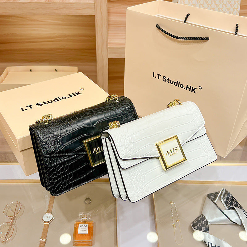 Women's Pretty Leather Chain Fashion Popular Shoulder Bags