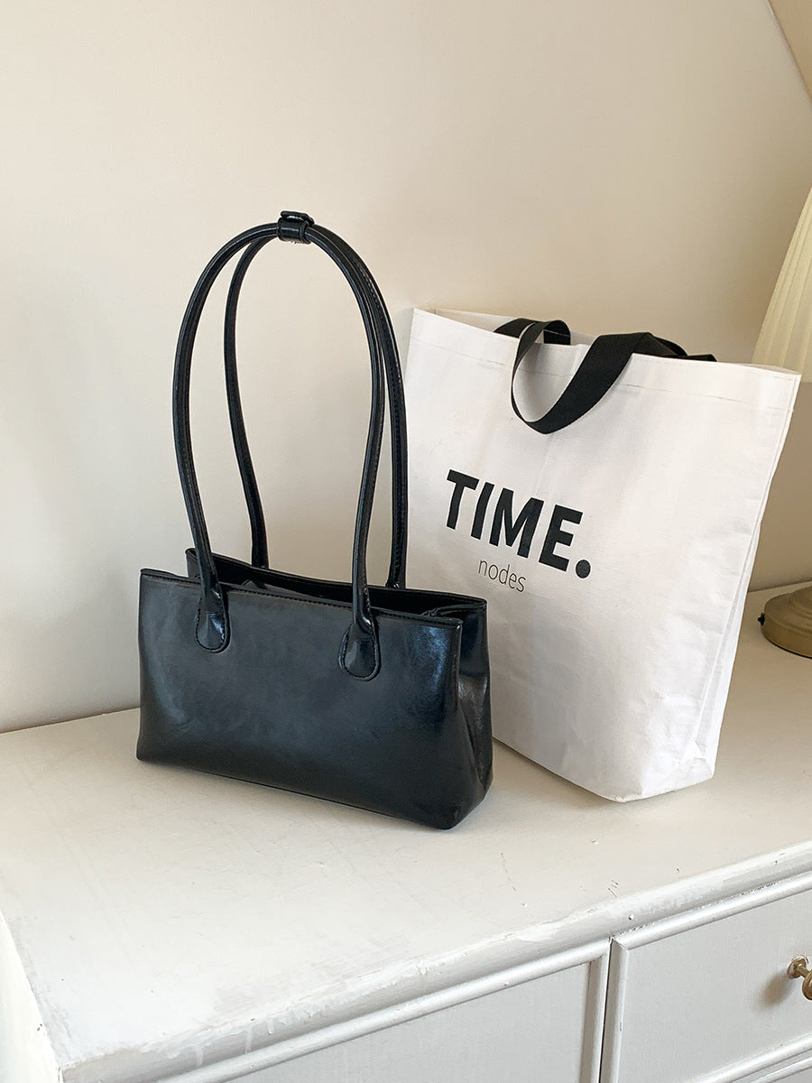 Women's Style Large Capacity Commuter High-grade Leather Bags