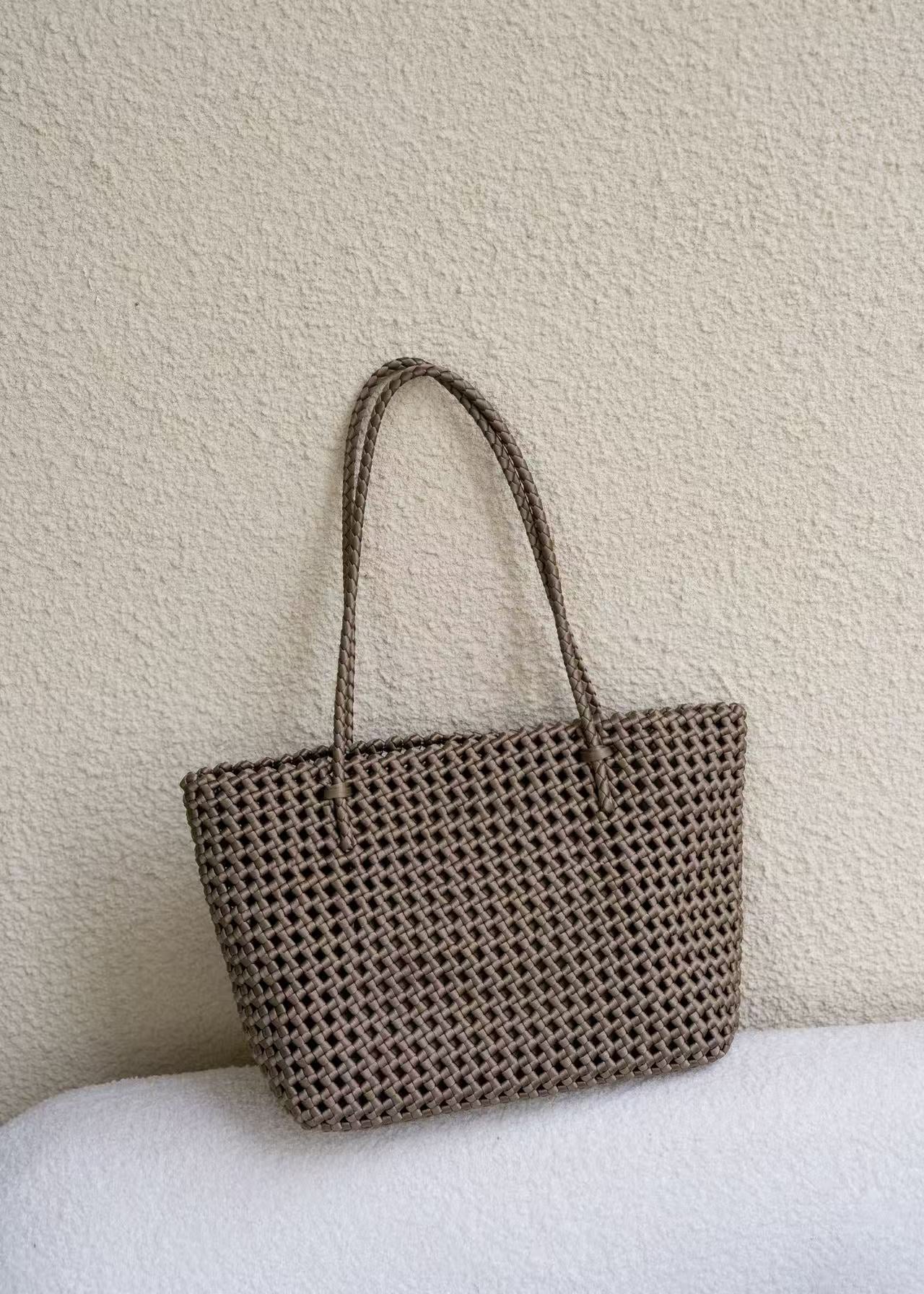 Women's Woven Large Capacity Style Artistic Green Handbags