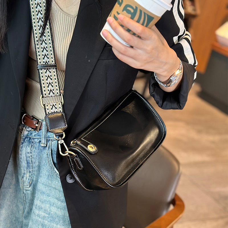 Women's Genuine Leather Dumpling Commuter Retro Underarm Shoulder Bags