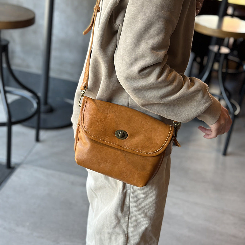 Women's Layer Cowhide Vintage Genuine Leather Commuter Crossbody Bags