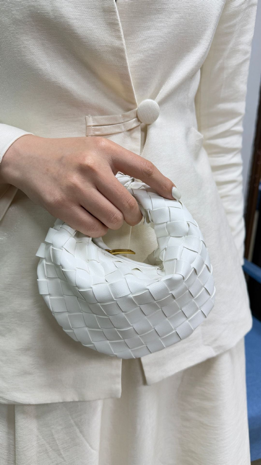 Mini Hand-held Dumpling Hand-woven Cloud Croissant Handbags