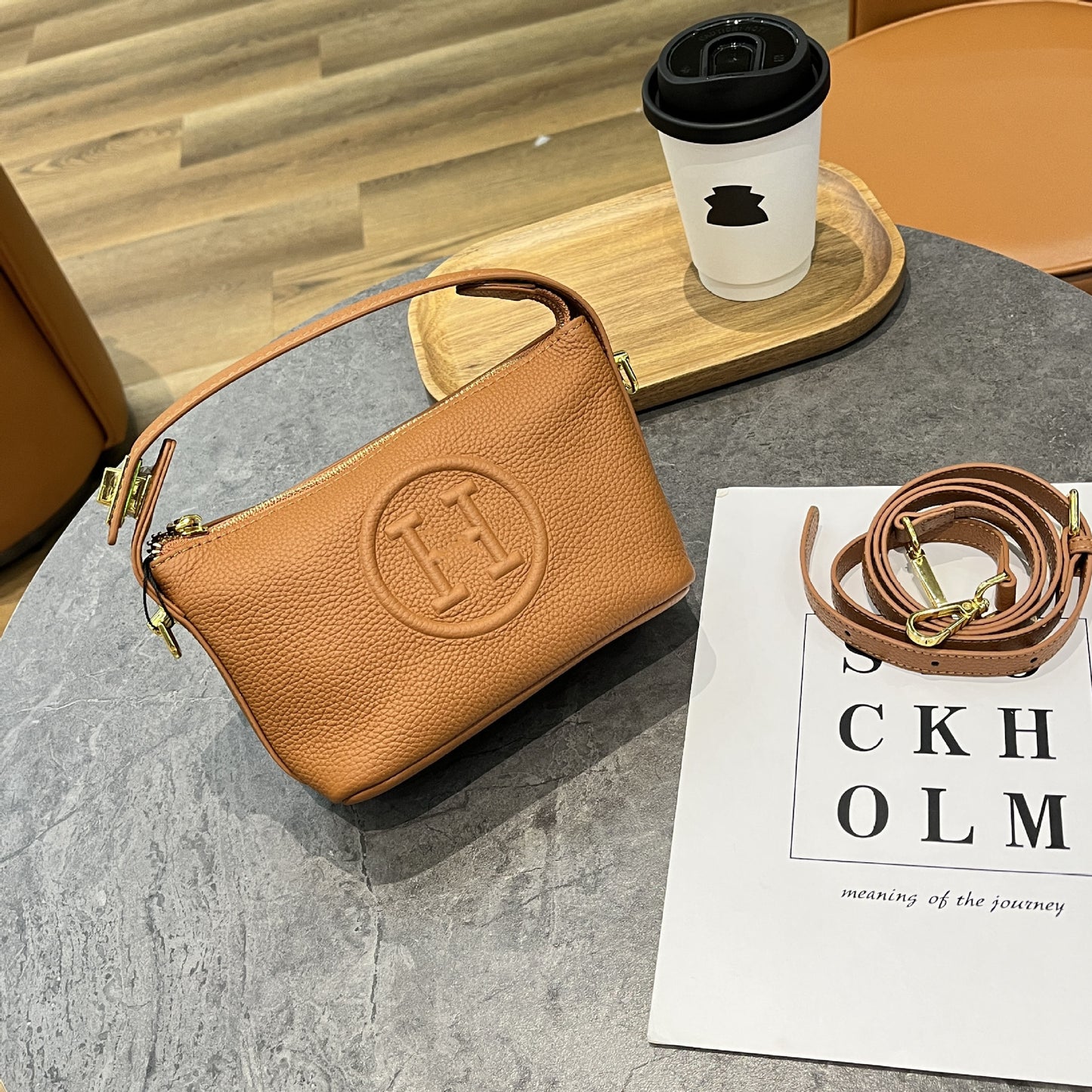 Women's Lunch Box Word Genuine Leather Portable Large Crossbody Bags