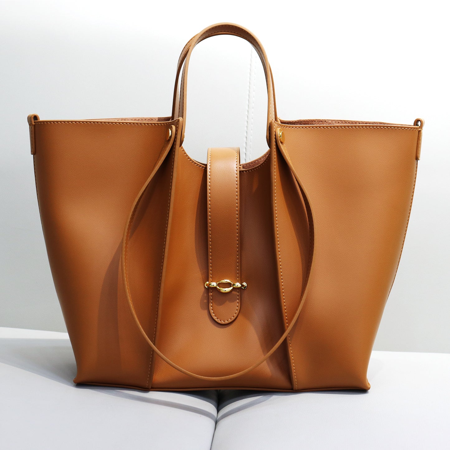 Women's Large Capacity Textured Fashion Portable Light Handbags