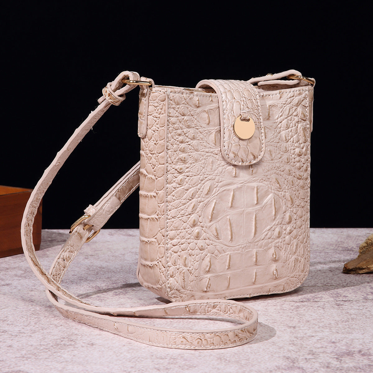 Vintage Cell Clutch Brahmin Crocodile Pattern Crossbody Bags