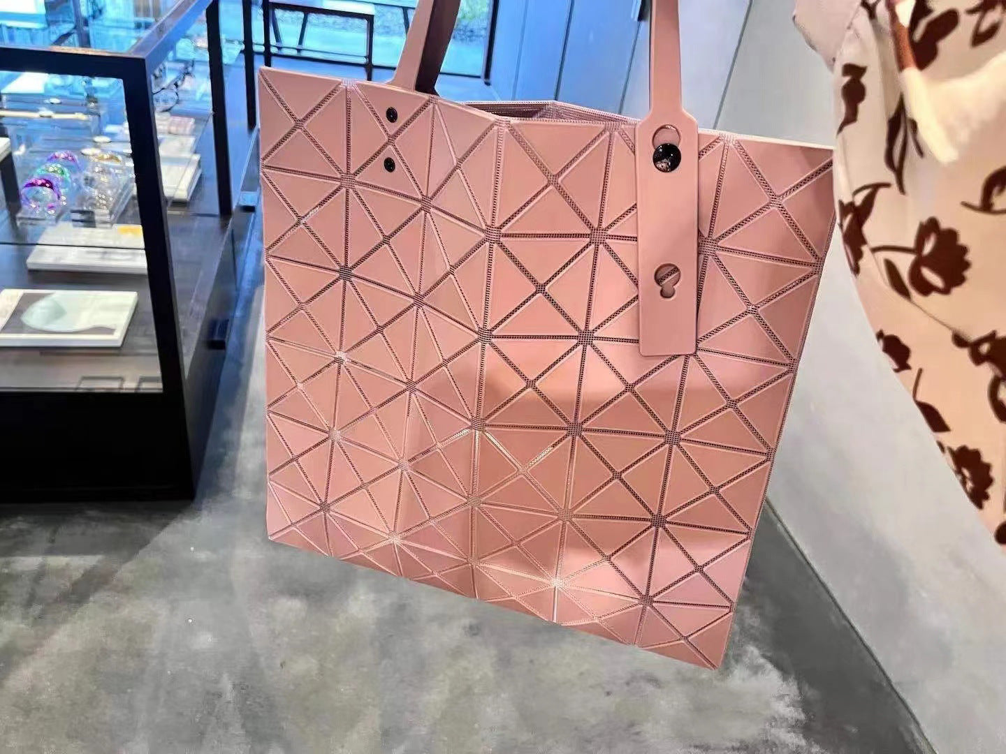 Women's Same Bottom Color Triangle Portable Underarm Handbags