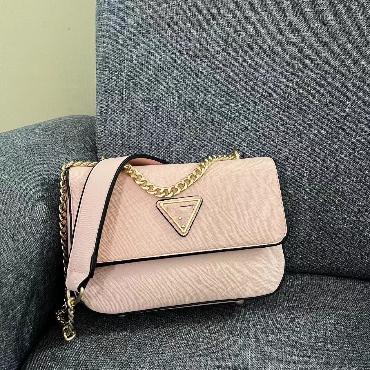 Women's Simple Chain Stitching Printing Solid Color Fashion Shoulder Bags